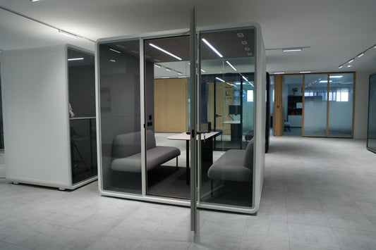 「サウンドフリーブース」をシェアオフィスに導入｜Web会議の増加に対応し、集中環境を実現した株式会社クロスリンク・デザインの事例